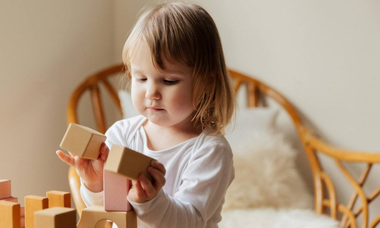 Cadeau enfant 2 ans : les meilleures idées jouets éducatifs