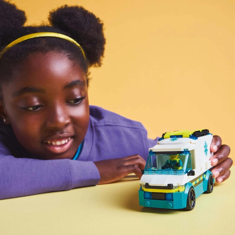 LEGO City L’Ambulance de Secours – Jouet de construction pour enfants avec minifigurines